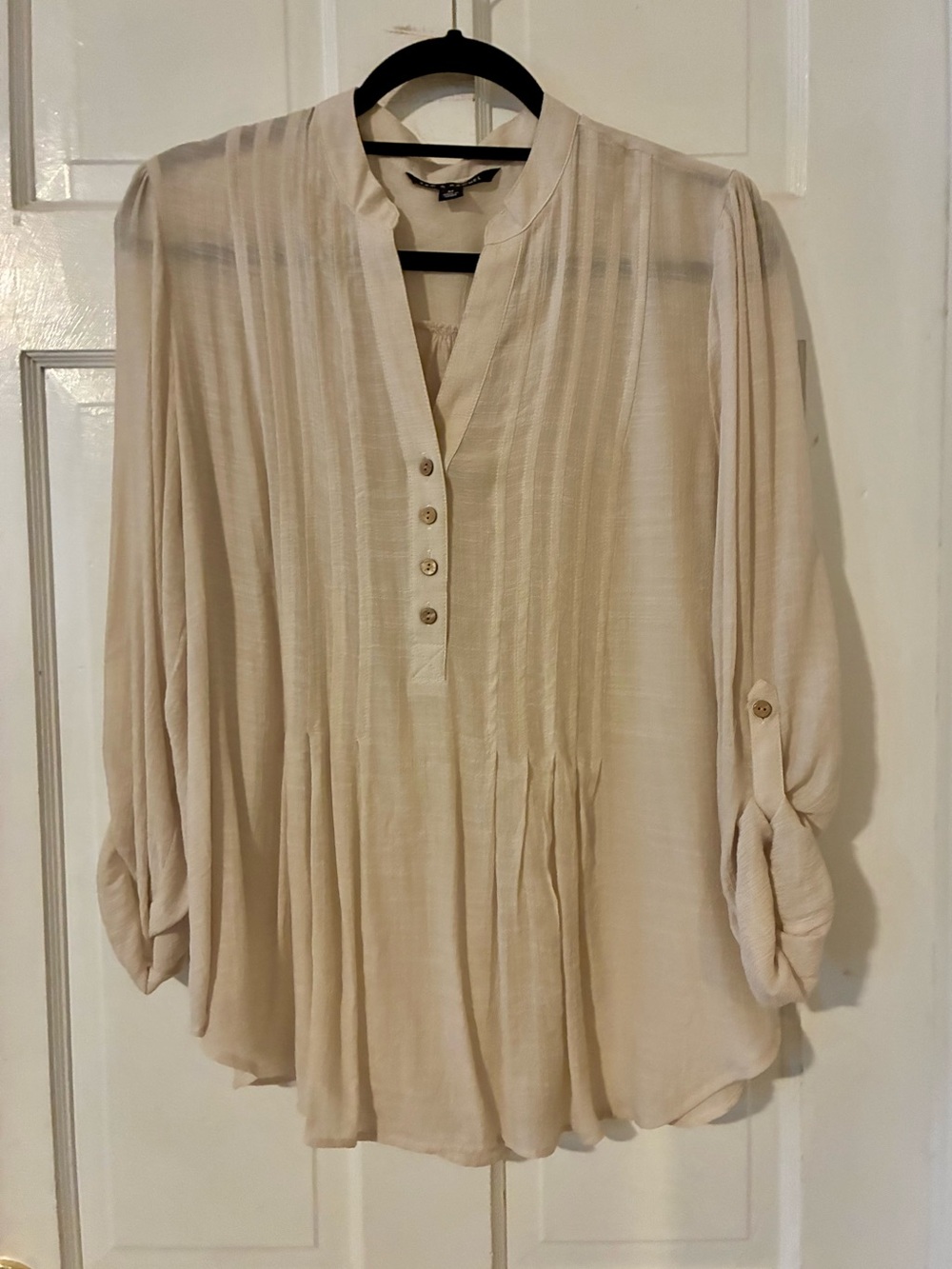 Zac & Rachel Light Cream Pleated Button-Front Tunic